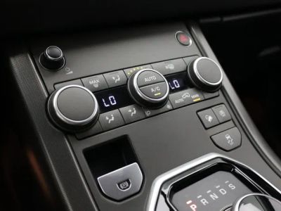 2018 Land Rover Range Rover Evoque — photo 14 view