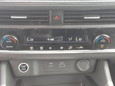 2023 Nissan Rogue — photo 21 view