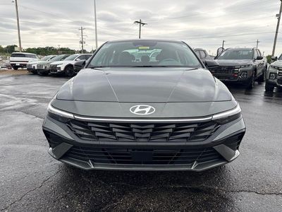 2026 Hyundai Elantra - Photo 23