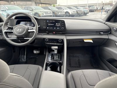2026 Hyundai Elantra - Photo 18