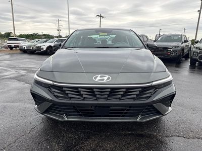 2026 Hyundai Elantra - Photo 2