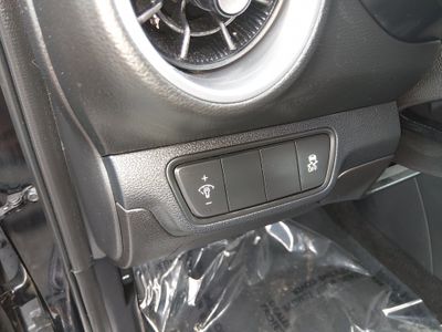 2023 Kia Forte - Photo 13