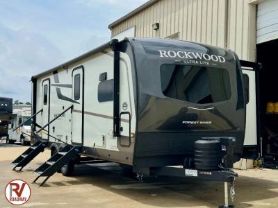 2027 Forest River RV Rockwood Ultra Lite — front three-quarter view