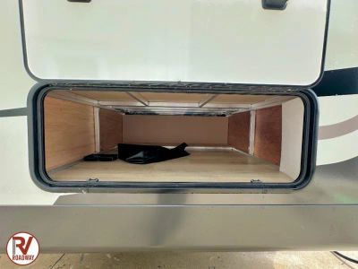 2027 Forest River RV Rockwood Ultra Lite — photo 9 view