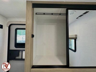 2027 Forest River RV Rockwood Ultra Lite — photo 38 view