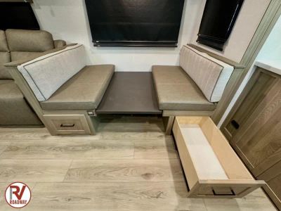 2027 Forest River RV Rockwood Ultra Lite — photo 15 view
