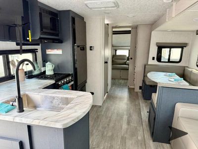 2026 Coachmen RV Apex Ultra-Lite - Photo 12