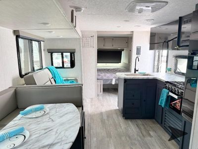 2026 Coachmen RV Apex Ultra-Lite - Photo 11