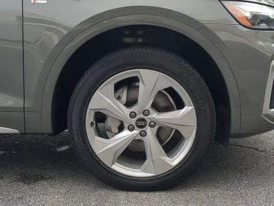 2023 Audi Q5 — photo 11 view
