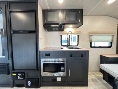 2023 Forest River R-POD — photo 7 view