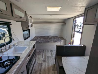 2023 Dutchmen Coleman Lantern LT - Photo 15