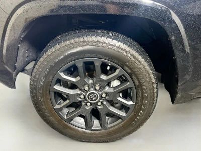 2023 Toyota Tundra — photo 11 view