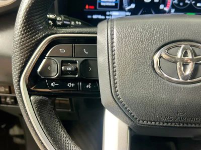 2023 Toyota Tundra — photo 16 view
