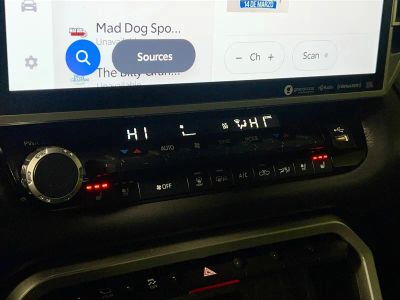 2023 Toyota Tundra — photo 23 view
