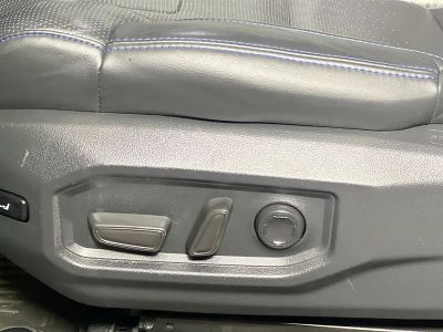 2023 Toyota Tundra — photo 13 view