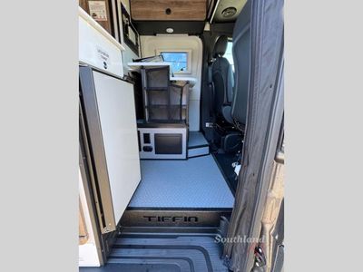 2026 Tiffin Motorhomes GH1 - Photo 11