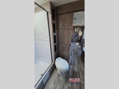 2022 Grand Design Imagine - Photo 21
