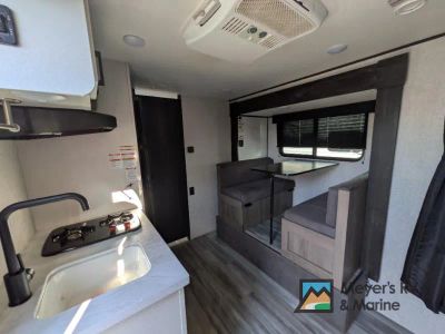 2024 Jayco Jay Flight SLX - Photo 6