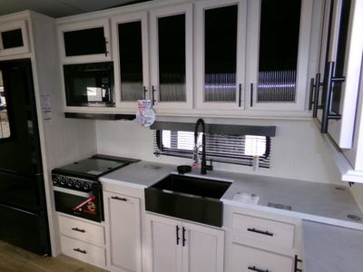 2025 Forest River RV Sabre - Photo 15