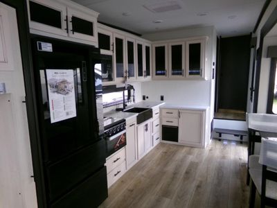 2025 Forest River RV Sabre - Photo 44