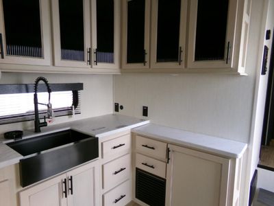 2025 Forest River RV Sabre - Photo 41
