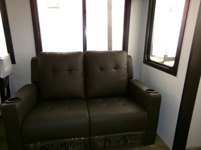 2025 Forest River RV Sabre - Photo 13
