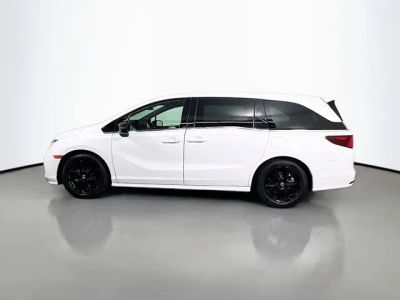 2023 Honda Odyssey — engine compartment view