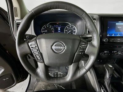2024 Nissan Frontier — photo 9 view