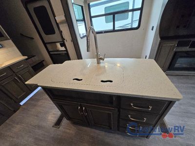 2018 Keystone RV Montana High Country - Photo 23
