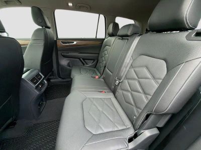 2026 Volkswagen Atlas — photo 21 view