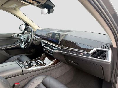 2024 BMW X7 — photo 16 view