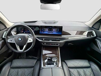2024 BMW X7 — photo 18 view