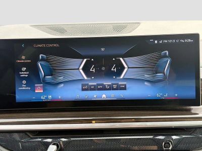 2024 BMW X7 — photo 38 view