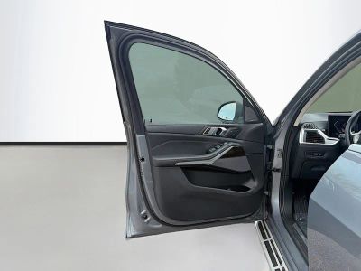 2024 BMW X7 — photo 25 view
