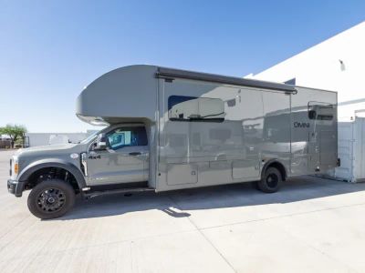 2027 Thor Motor Coach OMNI TRAIL — photo 29 view