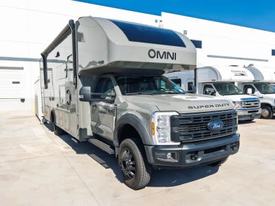 2027 Thor Motor Coach OMNI TRAIL — front three-quarter view
