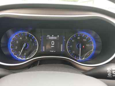 2023 Chrysler Voyager - Photo 14