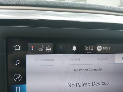2023 Chrysler Voyager - Photo 17