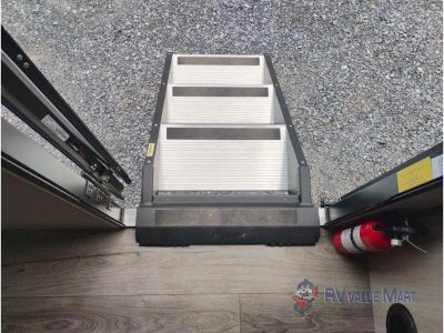 2026 Coachmen RV Catalina Trail Blazer — photo 17 view