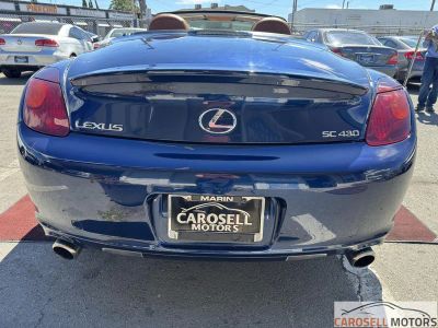 2004 Lexus SC 430 — detail view