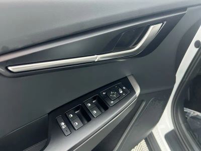 2025 Kia EV6 — photo 16 view