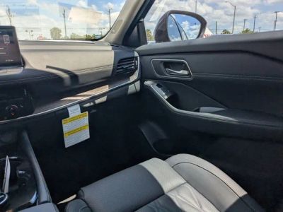 2026 Nissan Rogue — photo 17 view