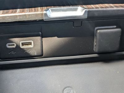 2021 GMC Yukon - Photo 27
