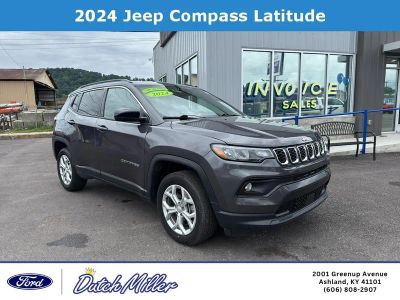 2024 Jeep Compass Latitude in Baltic Gray Metallic Clearcoat — front three-quarter view