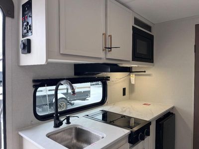 2026 Grand Design Transcend One - Photo 8