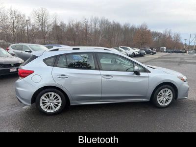 2017 Subaru Impreza Premium - Photo 8