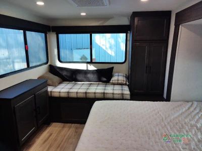2026 Venture RV Stratus — photo 43 view