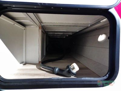 2026 Venture RV Stratus — photo 7 view