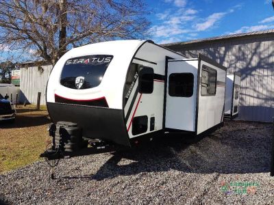 2026 Venture RV Stratus — rear three-quarter view