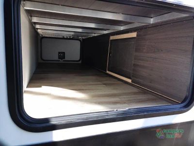 2026 Venture RV Stratus — photo 16 view